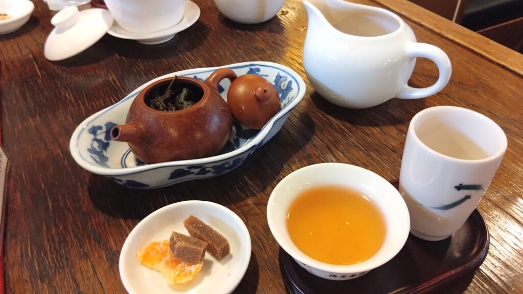悟空茶荘　横浜中華街　中国茶カフェ　テイクアウト